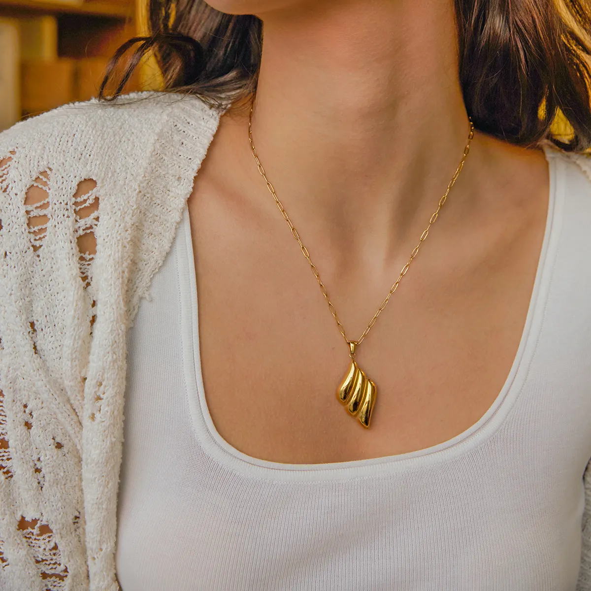 Collier Lara