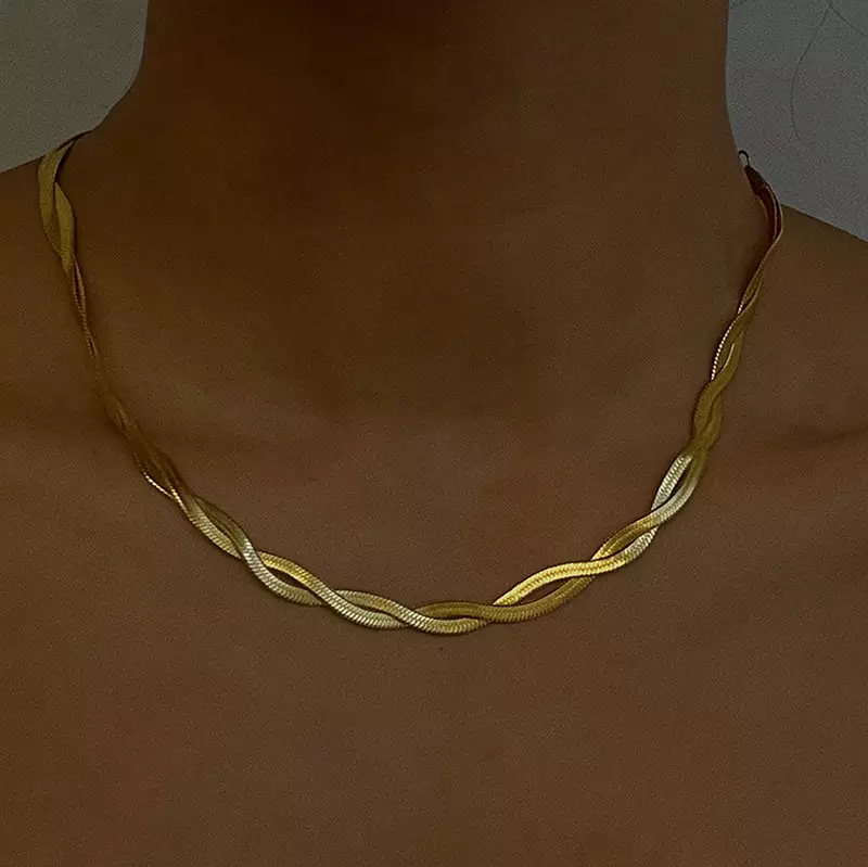 Collier Michelle